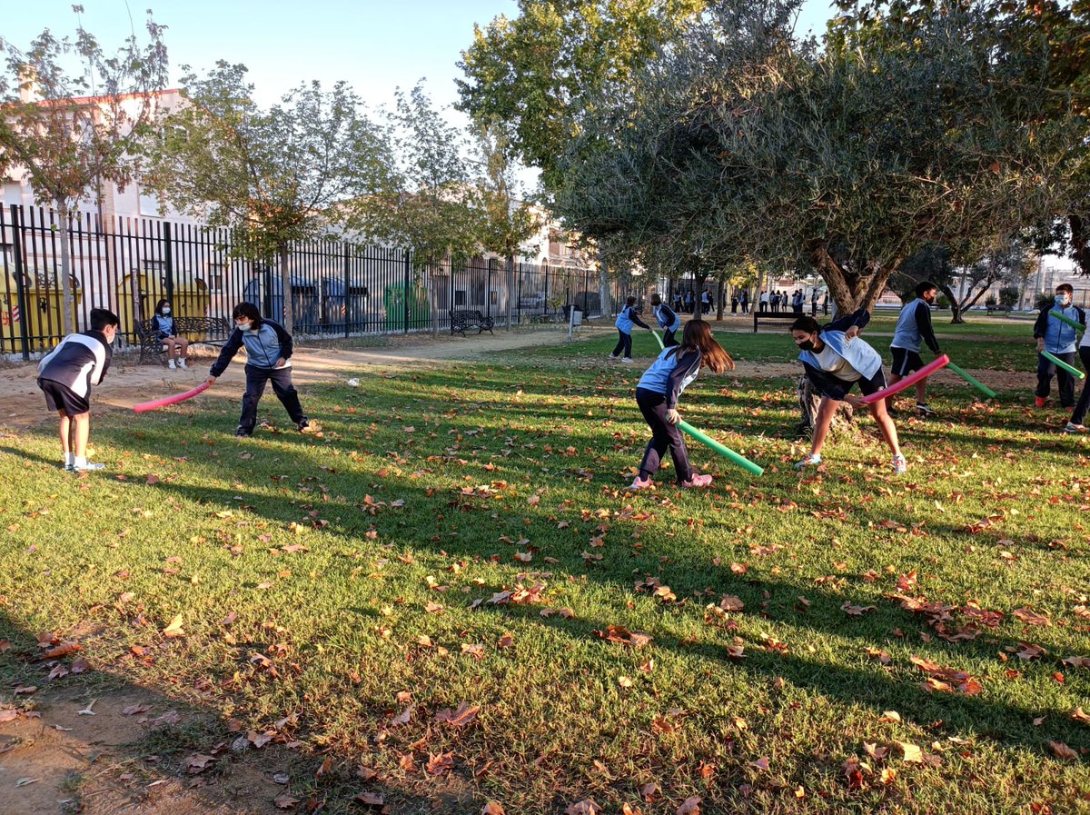 ccristotorrijos's tweet photo. Equipo Entér@te
"En todo, servir y amar"
#ACTIVEHACKING, VOLVER A JUGAR EN LA CALLE
https://t.co/Td2wh0A623
#beactiveclm, #beactive #Creando_FARP #FARP_enmarcha https://t.co/NIy8FhVE5S