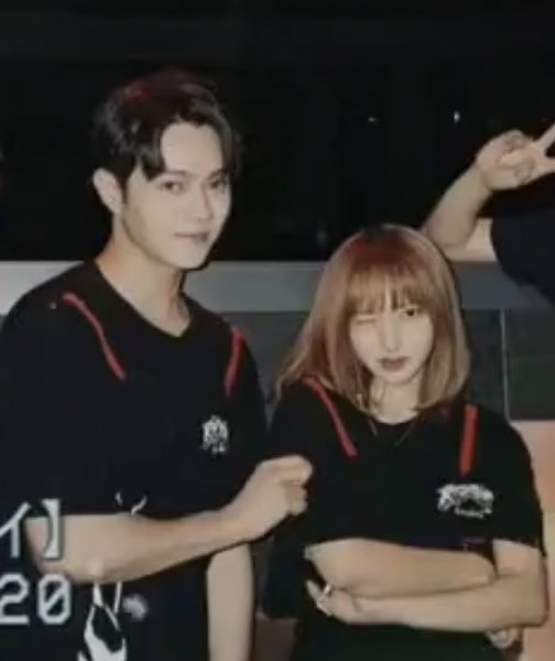xkcxcp's tweet photo. Hi~ saw 🍊’s interview earlier, found this 😌

Q: what’s the most important thing for a longterm relationship iyo?
🍊: sharing things (talking) with each other, if there isn’t a desire to share, then I reckon there’s no more love
Also 🍊: we can talk about everything yup 😌 https://t.co/YREoQq6qxk