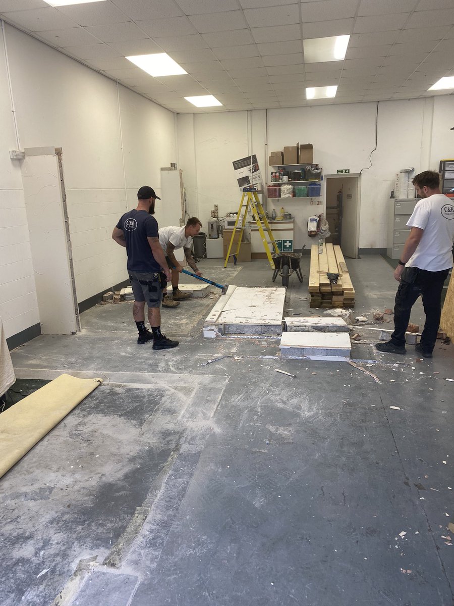 C&RPlastics tweet media