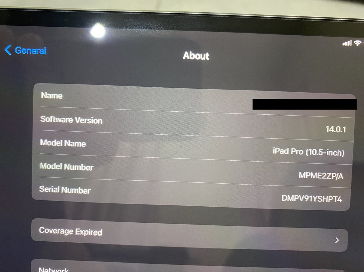 ariffgarcia's tweet photo. @KuantanTV iPad Pro 10.5” 512GB WiFi + Cellular untuk dijual! Condition: 9/10, cover depan terkopek sikit (refer gambar) - semua functions perfect, xde masalah. DM / reply untuk maklumat tambahan. Harga RM2,950 https://t.co/Xf3ANEPRRj https://t.co/D5XE9Ooln2