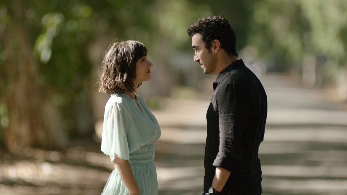 Чужая девушка. Турецкий сериал али и эзо. Чужая турецкий сериал эзо и харун. Туриски серял чужая девушки эзо. Чужая девушка турецкий.