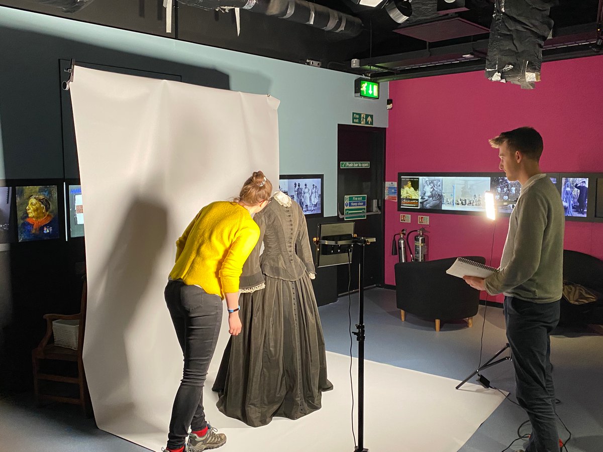 florencemuseum's tweet photo. Inspecting Nightingale’s dress. Even our experienced @florencemuseum team find it a little strange to handle such a personal object. https://t.co/i3ThaP9TDo