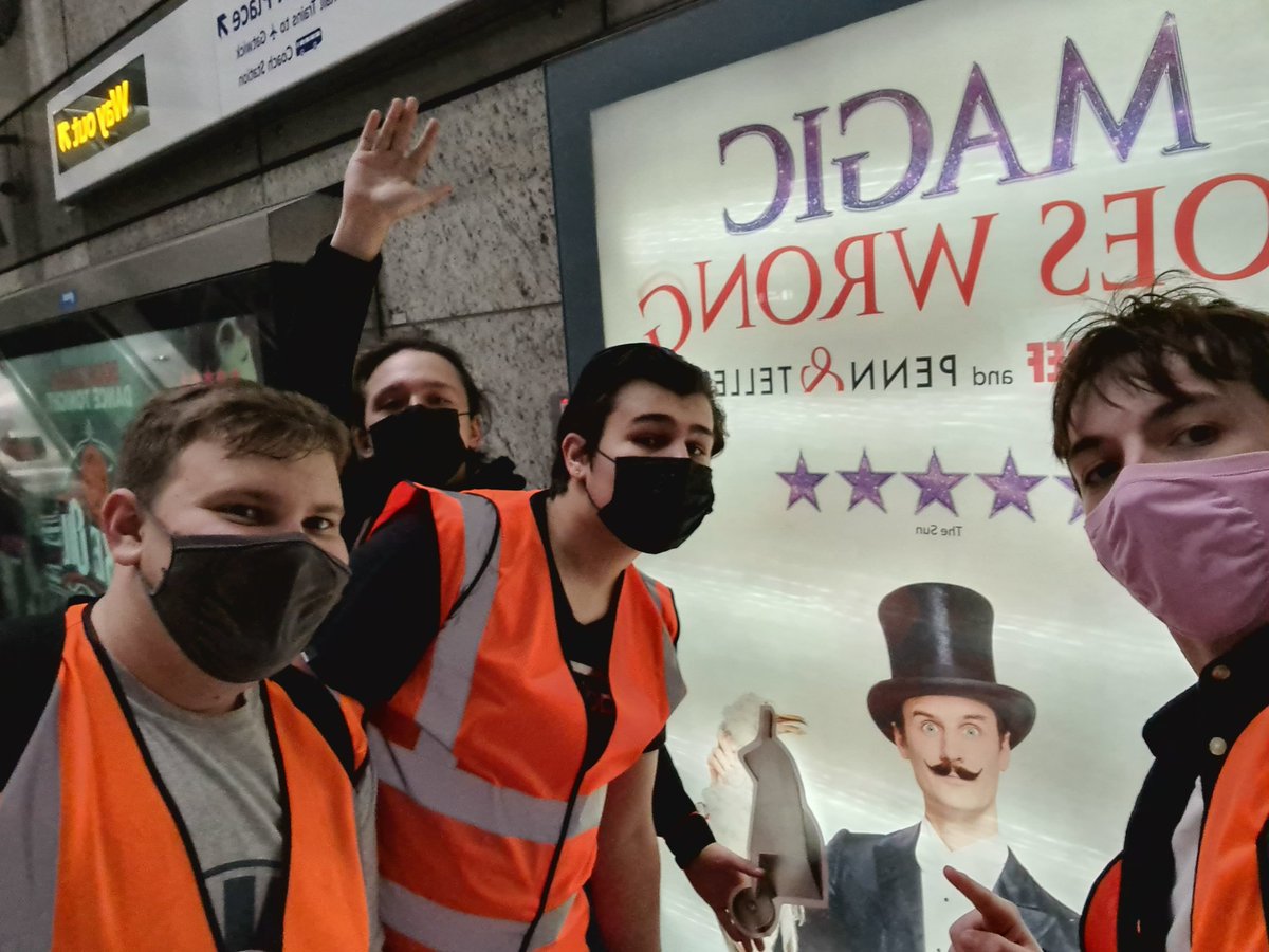RBAwheelbarrow4's tweet photo. Found this geezer with a top hat
#RBAmonopoly #RBAsixth #RBAwheelbarrow @RBA_Sixth https://t.co/tW0aPkzYvW