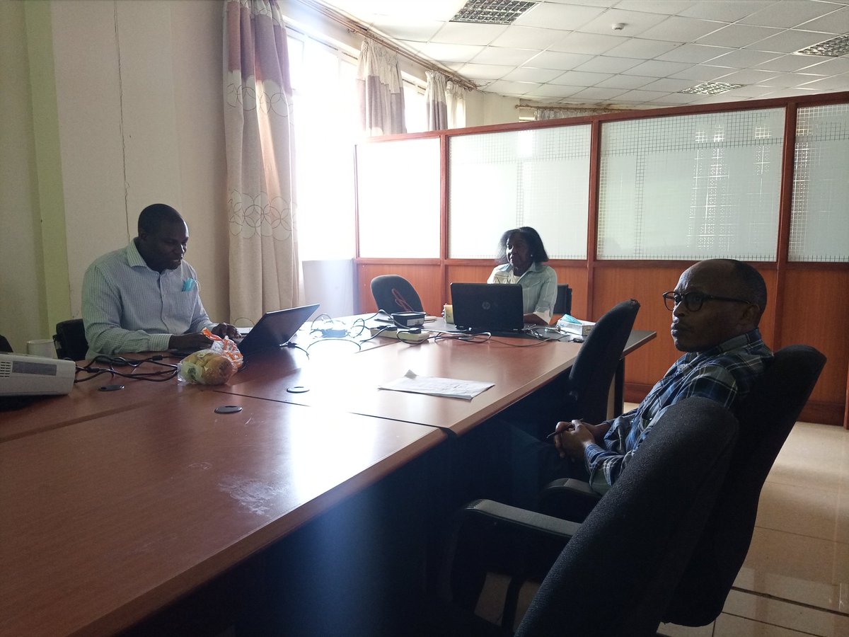 UNESCOHEDGES's tweet photo. Capacity building discussions 
#Sustainability https://t.co/UjtoDMagfR