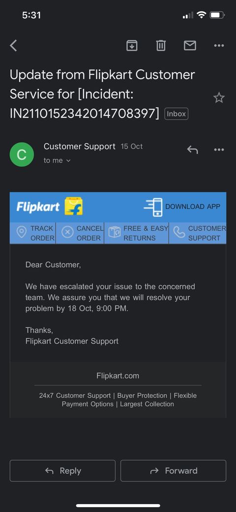 rohit_sutti's tweet photo. I ordered a i phone 12 from flipkart and received it with a scratch on screen. i tried to approch customer care also but i don't get the proper response. They are just giving me the consecutives dates but my problem is still not solved. 
@Flipkart  @flipkartsupport https://t.co/bciIS5eWp3