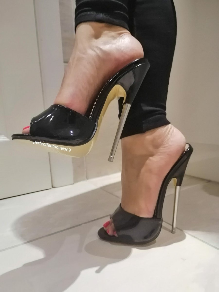 perfectheels_x's tweet photo. Now let's test your gag reflex! 💋
@FootParadiseRT @rt_feet @slavekane @CatfishRTer @RepetitivePiggy @rtpup_2 @RTFindomPromo @findom4feet https://t.co/3aMu831x9i