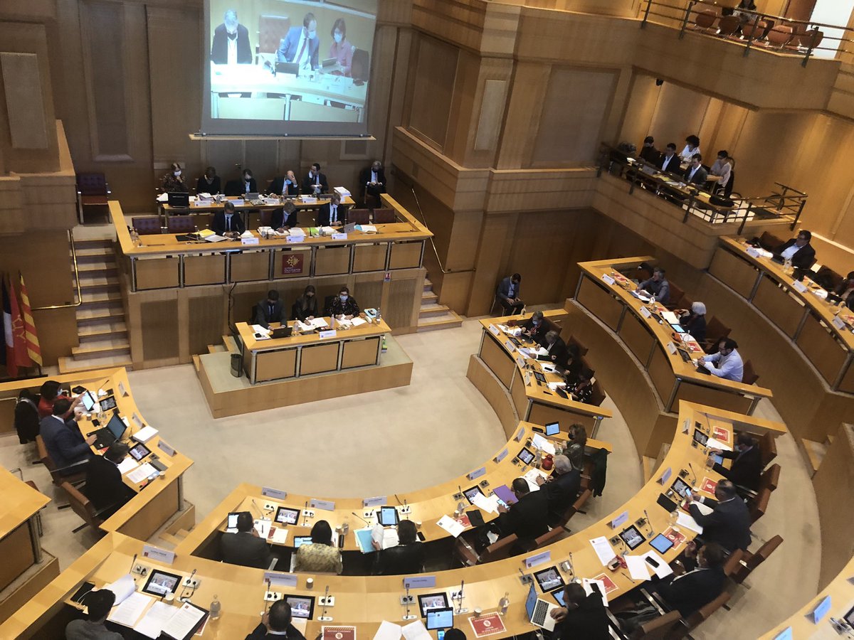 VincentLabarthe's tweet photo. 🌱La Région @Occitanie annonce en Commission, la création d’un GIP  #TRANSITION, spécifiquement dédié à l’expérimentation dans la transition agricole. 
🌾Une région innovante pour gagner le pari de la souveraineté alimentaire et de la transition agroécologique @CaroleDelga https://t.co/GjPugiS8dM