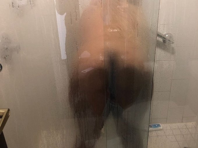 i just ended a HOT and Sexy cam session... who's next? just click  My profile: https://t.co/845KOiJg55<a href="/tag/model"class="tags"><span>#model</span></a><a href="/tag/cam"class="tags"><span>#cam</span></a>