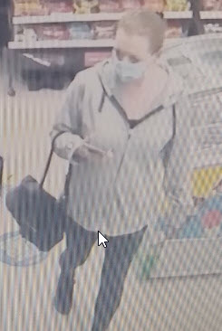 #WellingtonOPP seeking public's assistance with identifying 2 suspects that used stolen credit cards at 3 gas stations in <a href="/HuronCountyED/">Huron County EcDev</a> on Oct 3. Credit Cards were stolen from a vehicle entry in Harriston. Call OPP 1-888-310-1122 or <a href="/CSGWtips/">CrimeStoppersGW</a> . ^cr