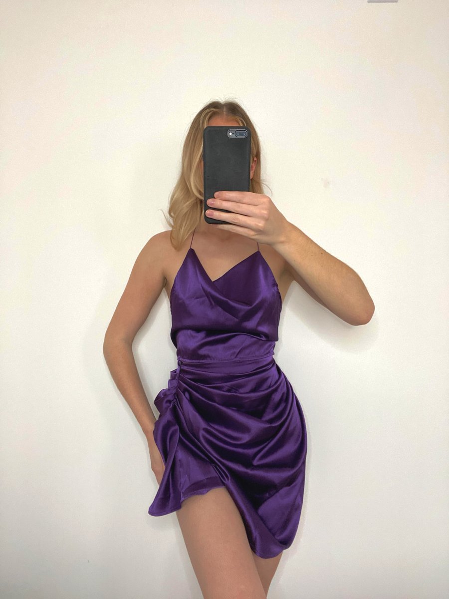 isawitfirst's tweet photo. 🚨RETWEET TO WIN🚨

Weekend ready 💜 

Ends midnight tonight. Winner must be following @isawitfirst. Winner contacted by DM and will be given a £50 voucher to spend on site.

📷 looksbyrachel6
🔎 Purple Satin Cowl Neck Crop Top + Purple Satin Draped Ruched Side Mini Skirt https://t.co/HqVv7YbKMh