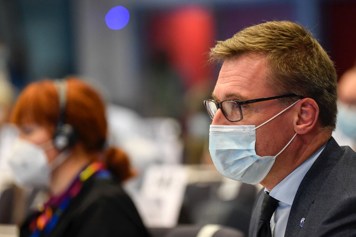 WorkersEESC's tweet photo. .@oliverroepke in the #CoFoE working group on economy and social justice:
📢"We need strong #SocialRights, a new economic model and #EUFiscalFramework that will be based on going beyond GDP" https://t.co/Xw4ZVjCivw