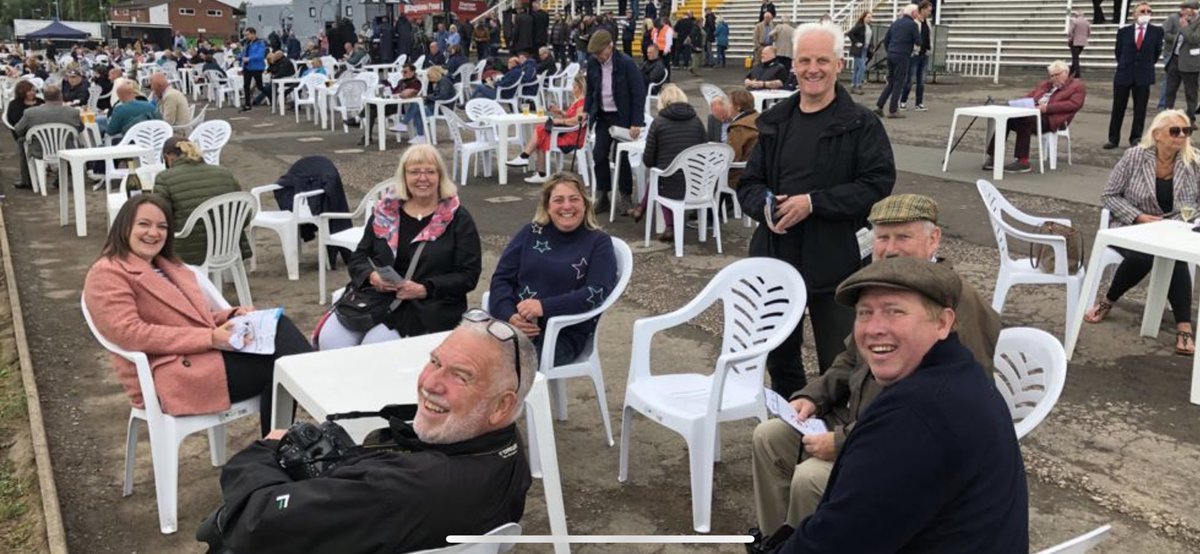 KeighleyTeam's tweet photo. Our 3rd @CheltenhamRaces runner is Debden Bank who has won his last 3 races &amp; will be partnered by James King. His partnership are pinching themselves they have a runner at Jumps HQ. They are living the dream…. @ErnestaVerburg adores Debden &amp; he adores her! Good luck Team. https://t.co/ToYvuFB6ia