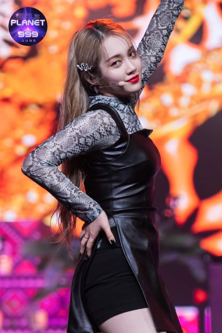 BonaTheHamster's tweet photo. Simplemente el C-Group era demasiado para tu grupo, MNET!!!
#mnetflop
#GirlsPlanet999 https://t.co/gBnuBqMEhs