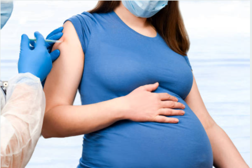 New Norwegian #NIPH study in <a href="/NEJM/">NEJM</a> finds no evidence of⬆️risk for early #pregnancy loss after COVID-19 vaccination &amp; adds to evidence supporting COVID-19 vaccination in pregnancy: bit.ly/3B8C7Ms Great work by researchers including Dr. Deshayne Fell from <a href="/uOttawa/">Université d'Ottawa | University of Ottawa</a> <a href="/CHEO/">CHEO Ottawa</a>