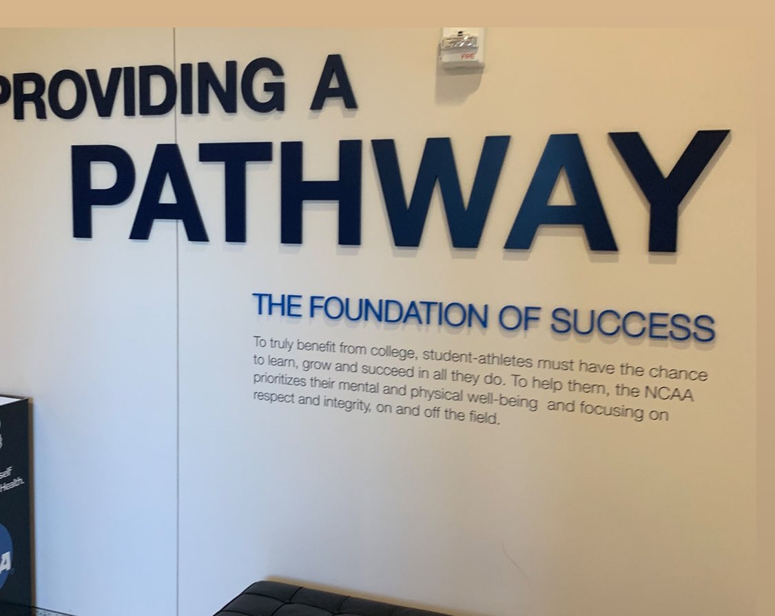 M_Mominey's tweet photo. An inspiring & productive few days in Indianapolis. Itโs been a while since my last business trip, but how quickly I am reminded of the great servant leaders that I am so fortunate to call my colleagues & my friends. @NCAADII @NACDA #D2ADA https://t.co/lUZUsyusLT