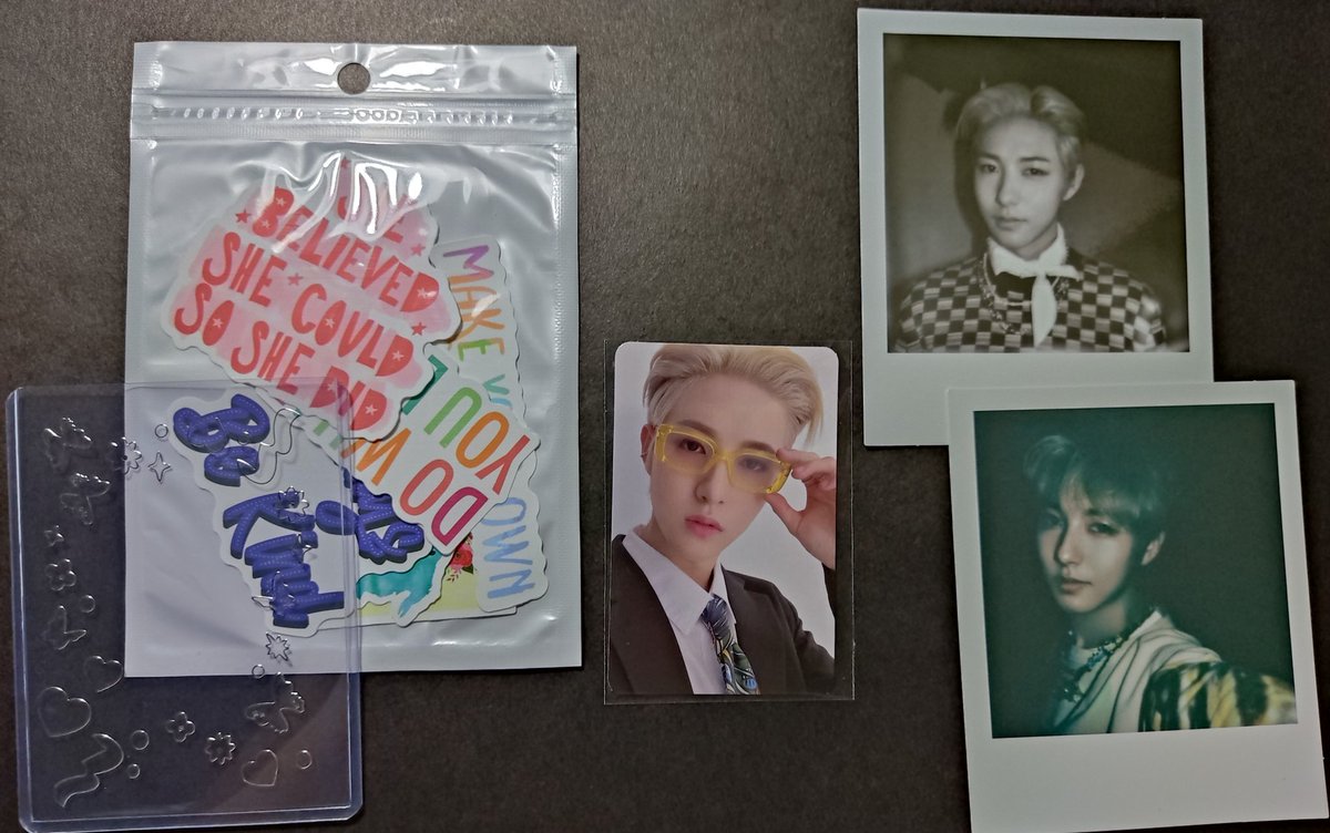 dongbeidageo's tweet photo. ngayon ko lang naupload omg nung isang araw pa to dumating sa akin huhuhuhuhu salamat sa pagpapauwi sa kanila! #ZPROOF @sonoftaeyong !!! https://t.co/nvyfSQqtzs