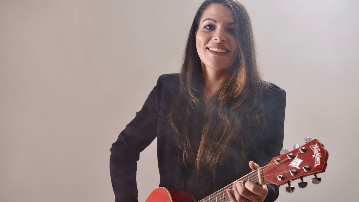 IMPULSONEGOCIOS's tweet photo. #Ocio Pilar Fernández sorprende con: “Ahora” su nuevo single
@PilarFernandzz 
#Ahora #Musica #Estreno 

Más info 👇 https://t.co/ucOpykUOel https://t.co/D9bobbUqvT