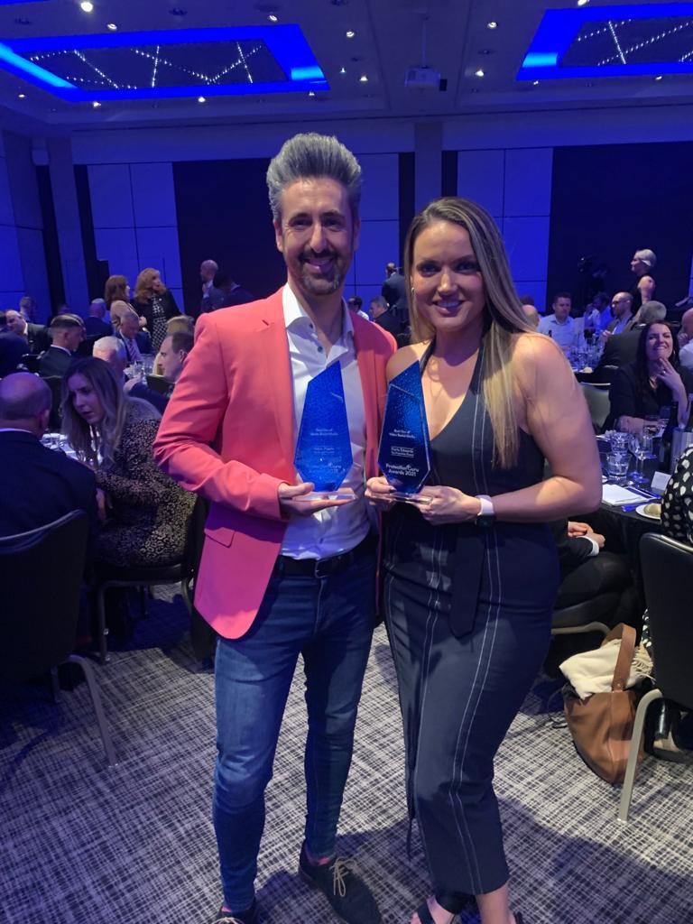 Guardian tweet media