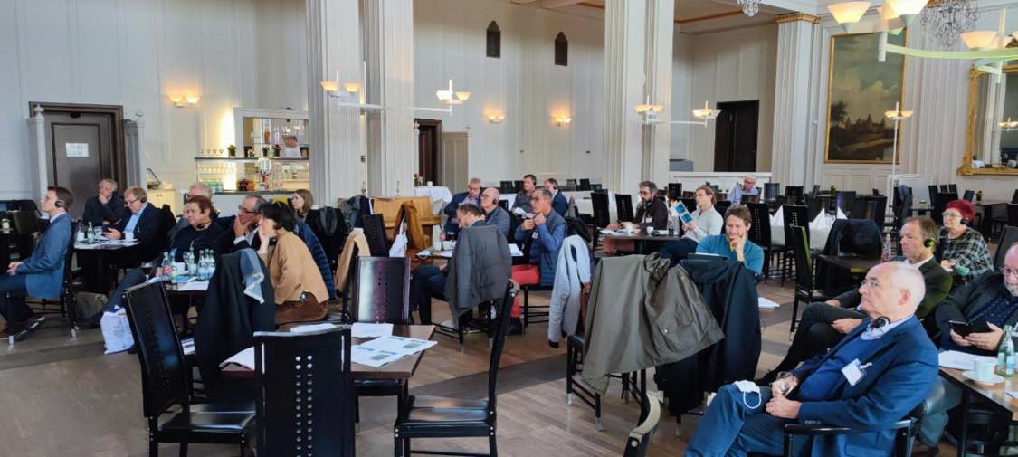 CAUE_CALVADOS's tweet image. [SEMINAIRE FRANCO-ALLEMAND 2021]
👉 Présentation de la démarche #ERC (Éviter Réduire Compenser) dans les documents de planification par @HubertCourseaux , président du @CAUE_CALVADOS et vice-président du Département du #Calvados.