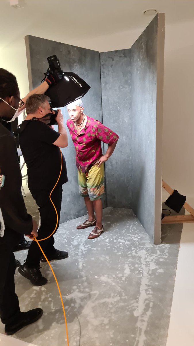 theRLK's tweet photo. Shooting with the great man himself @rankinphoto @RankinLive  #BackOnStage  @bookofmormonuk @SFP_London @Shelter Hello https://t.co/lAWnXWBDdY