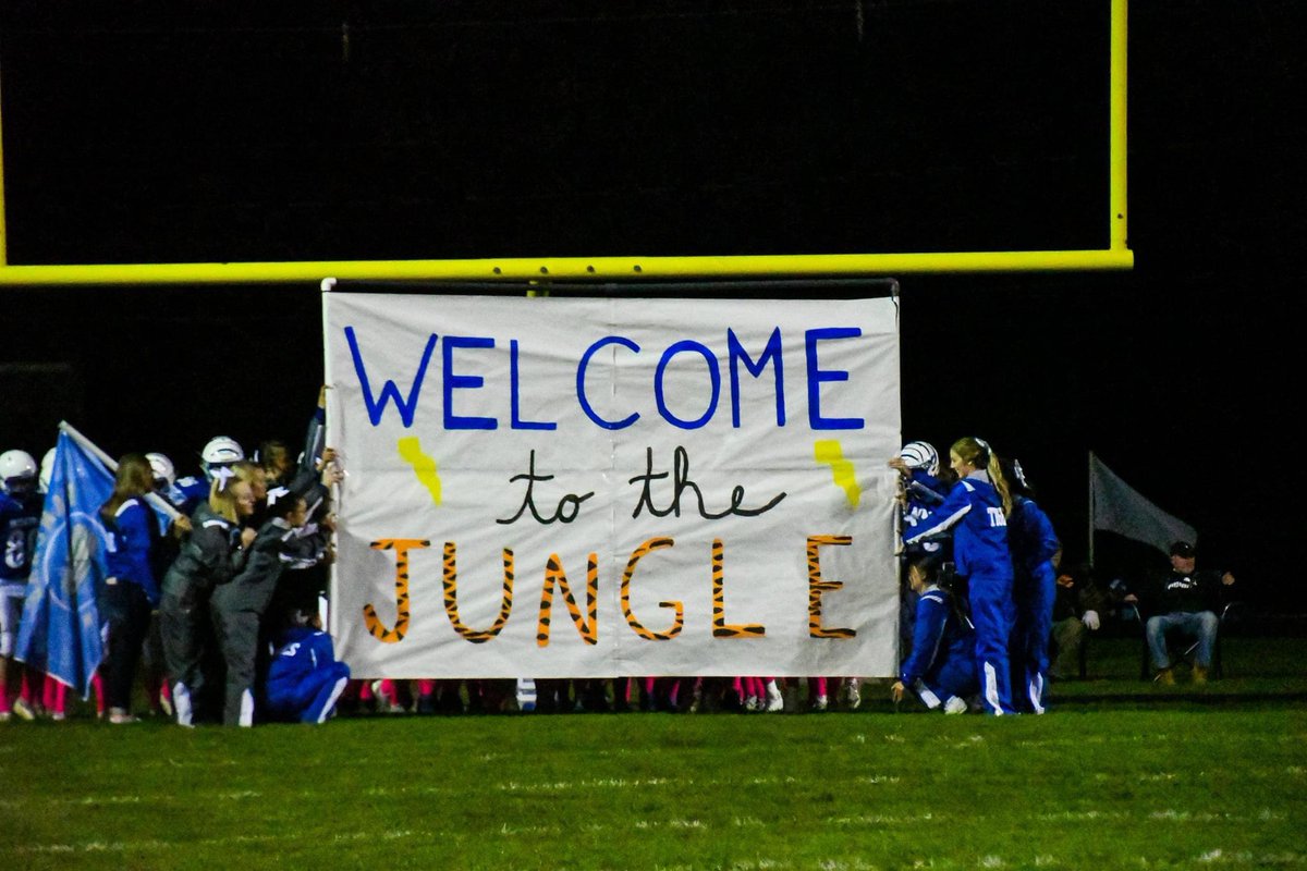 AmyHarp7's tweet photo. IT’S GAME DAY TIGER FANS!!!!  Hard to believe this is week 9….love watching this TIGER football team!!!  Go big blue!!!!
#fearthestripes21 https://t.co/Zg3TG1B8L4