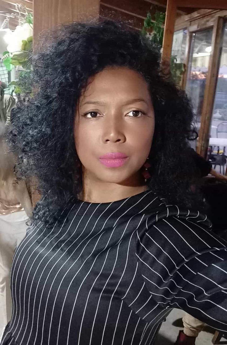 onelisesb's tweet image. Hoy es viernes  deberías saber si ha sido de ganar, prospera y exitosa la mia ha tenido altos y bajos y la tuya?