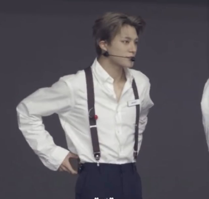 ตอนมัธยม                       ตอนมหาลัย