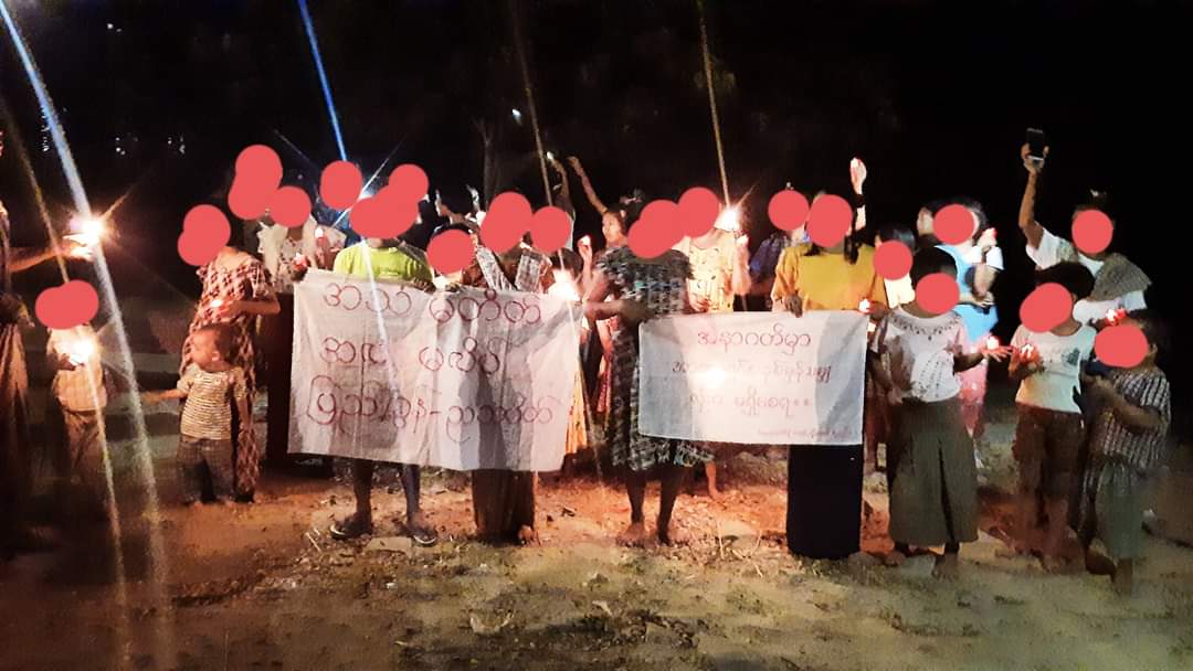 Wamtha2021's tweet photo. ယနေ့ည ရွှေမန်းမြေက အသံမတိတ် အလံမလိပ်တဲ့ ပြည်/ခွန်သပိတ်
#မပူးပေါင်းဘူး
#လုံးဝလက်မခံဘူး
#ကြောက်ခေတ်ကိုမှောက်ပစ်ကြ
#အရေးတော်ပုံမုချအောင်ရမည်
#AcceptNUG_RejectMilitary
#Oct22Coup
#WhatsHappeningInMyanmar
#အဂ္ဂဝံသ https://t.co/knfLIOMLq3