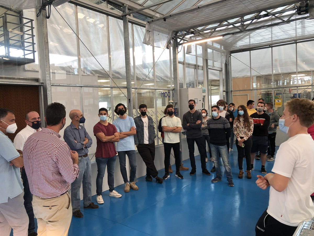 ACOM LAB tweet media