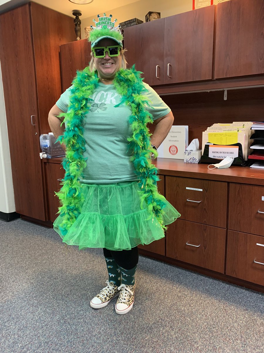 smithsecretary's tweet photo. Let’s go Glarea!  #houseceremony #smithleopards https://t.co/Ugq7QUIqir