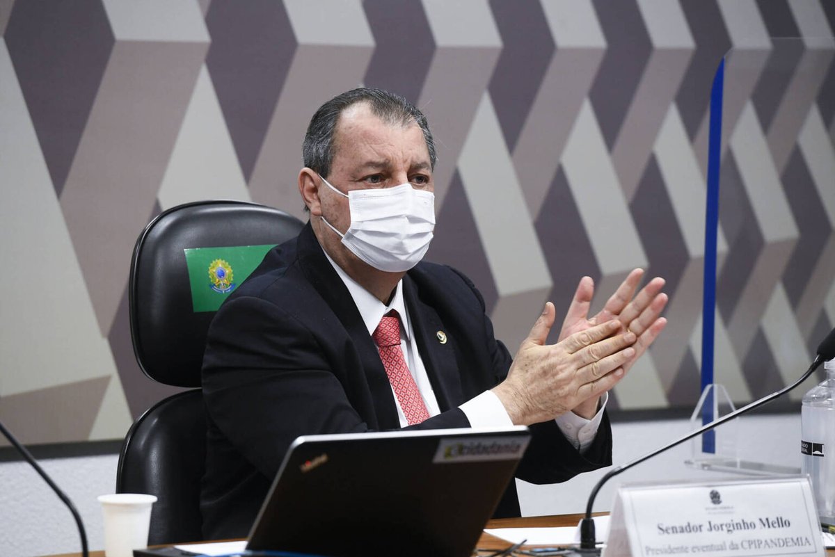 revistaforum's tweet photo. Governo liberou emendas para Aziz às vésperas da leitura do relatório da CPI

https://t.co/uJlAXSMG71 https://t.co/J1QnrIpCP0