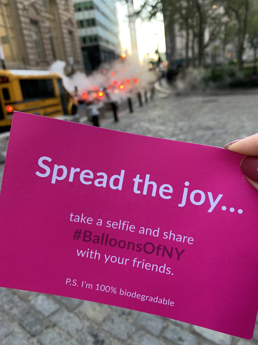 PiaskAli's tweet image. What’s happening??
#balloonsofNY #NYC