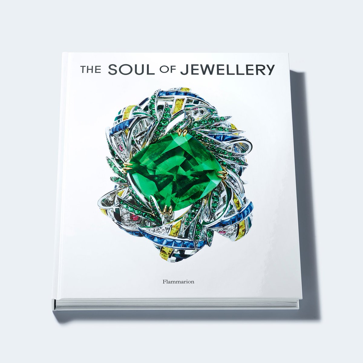 Chaumet's tweet photo. Chaumet unveils its new coffee-table book, The Soul of Jewellery. A tribute to the virtuosity of jewellers, this book offers an unprecedented approach to the art of #HighJewellery. 

Discover more on https://t.co/EgO5Oe4r2V

#ChaumetLibrary https://t.co/Rh8ZYdwWnC