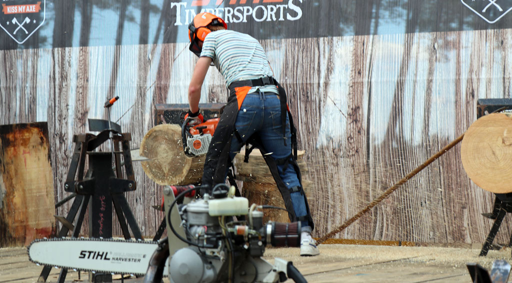 lebimsa's tweet photo. [retour en #images]#Forexpo, le salon européen de la #forêt, a accueilli 23 361 #visiteurs cette année. Les @msa_actu de #NouvelleAquitaine y ont remis leur 9e Trophée #Sécurité en consacrant une ingénieuse canne à planter. Visite et palmarès #bois #santé👉https://t.co/9oAhu1mRPf https://t.co/i3r4O3fiT9