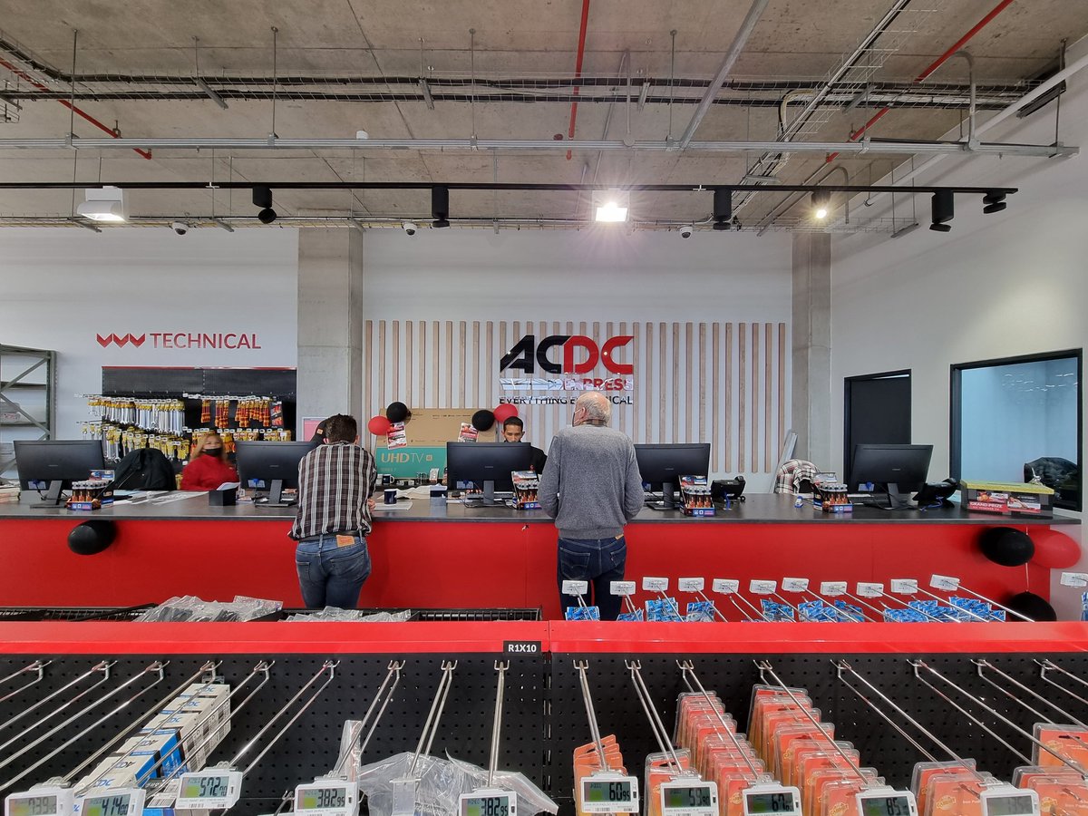 TheCapeTownGuy's tweet photo. .@ACDCDynamics &amp; @ACDCExpress retail specialises in everything electrical direct to the public. Their stores offer convenience &amp; comprehensive solutions for everything electrical, solar &amp; IoT. I am @ their newest store in Richmond Park! #ACDCDynamics #ABrighterFuture https://t.co/kuBbItvBRG