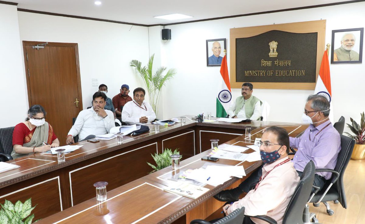dpradhanbjp's tweet photo. With officials of @MSDESkillIndia, reviewed the activities of Jan Shikshan Sansthans which aim to  uplift the rural population economically by imparting essential skills training, thereby enabling local trades to grow and creating new opportunities. https://t.co/IIZFzngD1A