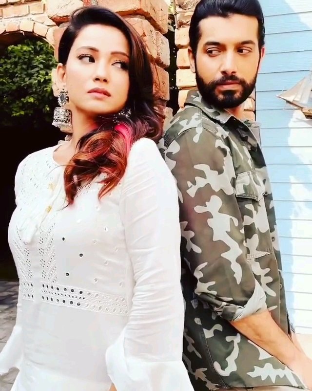 tambenimtarzim_'s tweet photo. Love glimpse with #Shaada💕
#SharadMalhotra #adaakhan #DoorHoGaya
📎https://t.co/HxauU3RQEZ https://t.co/Wi2LoGiucD