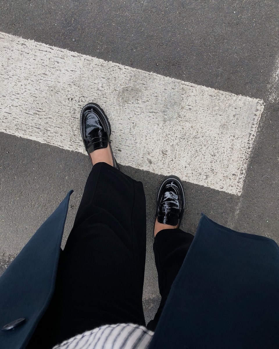 Our most coveted loafer. BALIN
#FrancoSarto #loafers #fallstyle bit.ly/3G5joVL