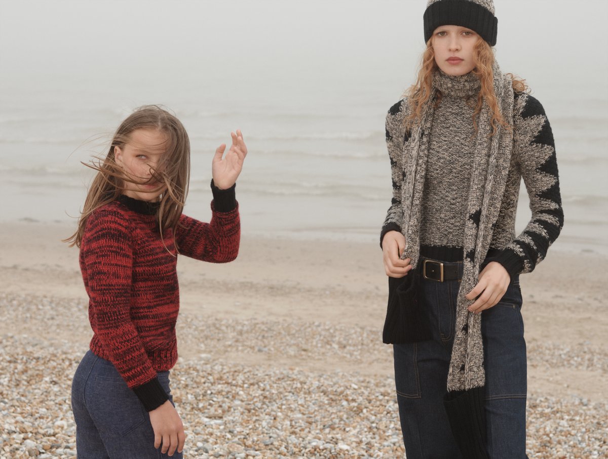 victoriabeckham's tweet photo. Victoria Beckham x @Woolmark. Colour-pop 100% #MerinoWool jumpers, cardigans, hats and scarves, made for you and in miniature (coordinating is encouraged)🧣 🧶

Discover the full collection at https://t.co/a5Hs0xbYOd

#PerfectlyPaired #VBxWoolmark https://t.co/xh2mdGbPTW