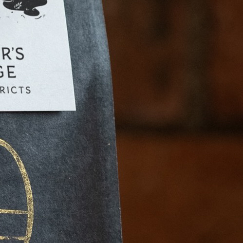 SevenDCoffee's tweet photo. Finally! After many tasting sessions, lots of fable readings and far too much pondering, we are thrilled to introduce our brand NEW roast - Beggar’s Bridge, from Embu, KENYA! 🇰🇪🥳

Kenya’s really well known for outstanding coffee due to it’s soil being unusually fer https://t.co/n6t1RWLCE8