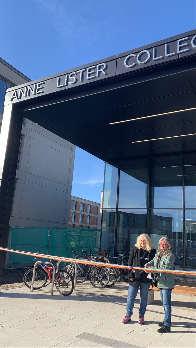 liv_woodwrd's tweet photo. Yesterday we had the privilege of interviewing @spiceyw and Prof. Laurie Shannon (@AnneListerSoc) for our doc! We had such an incredible time and it was so inspiring to be able to speak with you both - thank you so much for taking part! 🌈🎩
#AnneLister #FFAW @ystv @annelisterUoY https://t.co/gRiVSjcScP
