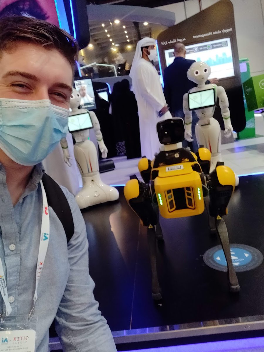 M_Nevin's tweet photo. Made a new friend at @GITEXTechWeek https://t.co/x7puAc0V0C