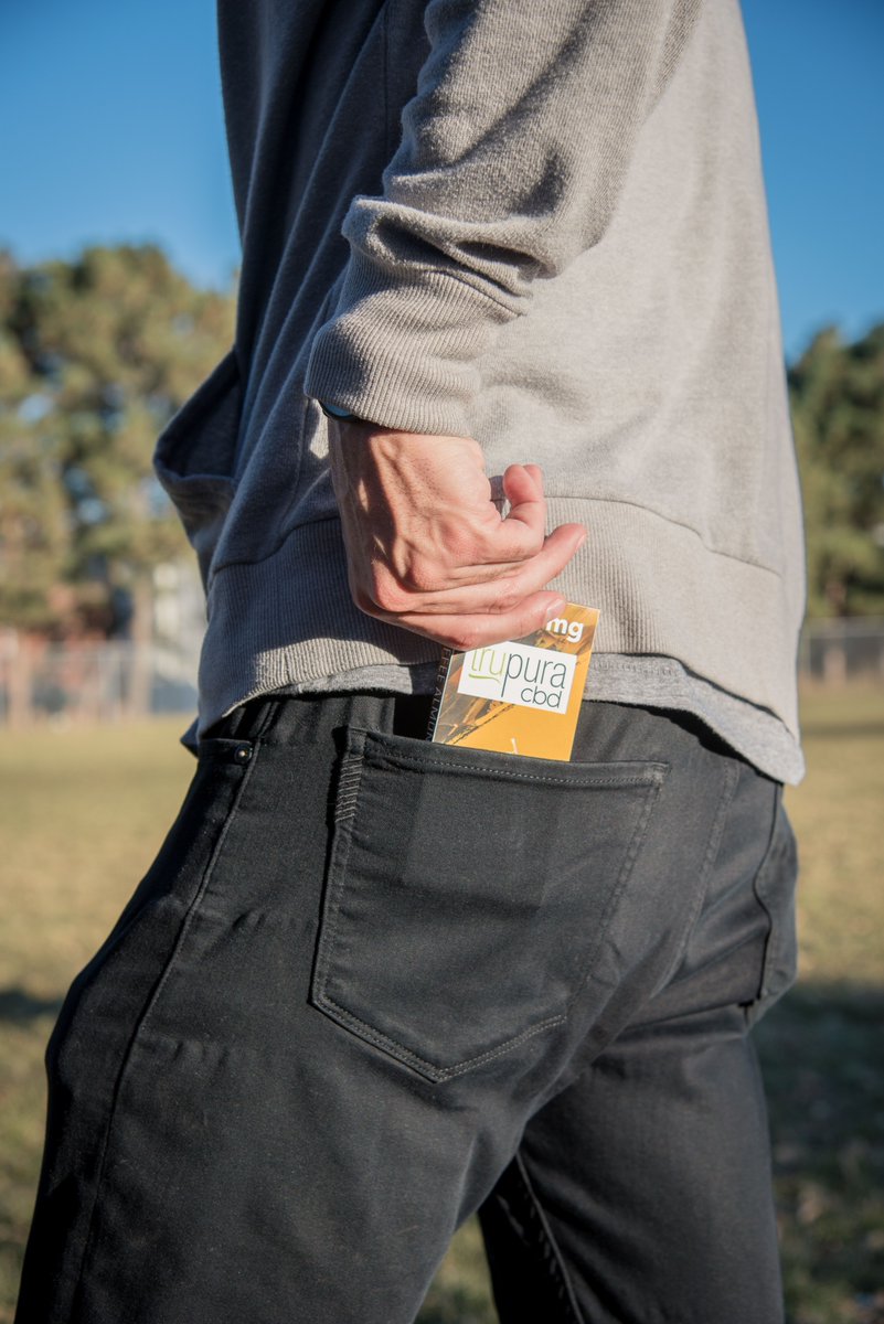 TruPuraCBD's tweet photo. Things to keep in your back pocket: witty come-backs, genius ideas, and mindful methods of keeping yourself carefree.  (Enter #CBDChocolate) 🍫

Find three flavors online now, just $18 per 300mg bar.  First time shoppers, be sure to sign up for our newsletter for 10% off! https://t.co/nRLpweD25y