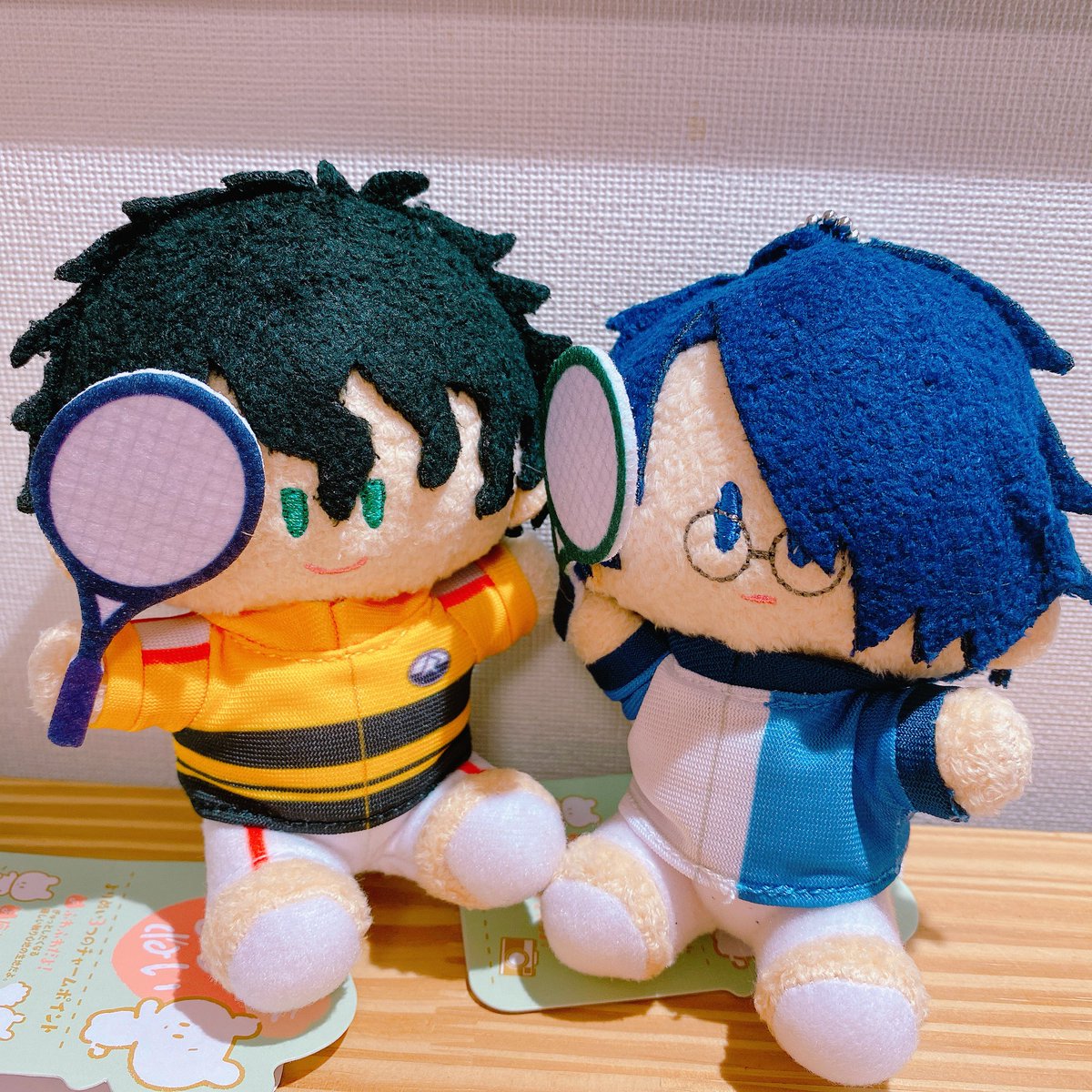 Rlfs7's tweet photo. 赤也予約しそび���て悲しみに暮れてたんだけど、普通にメイトに売ってた😭😭✨
予約してた侑士もお迎え〜！かわいい〜！！！ https://t.co/rHx4G6t0HU