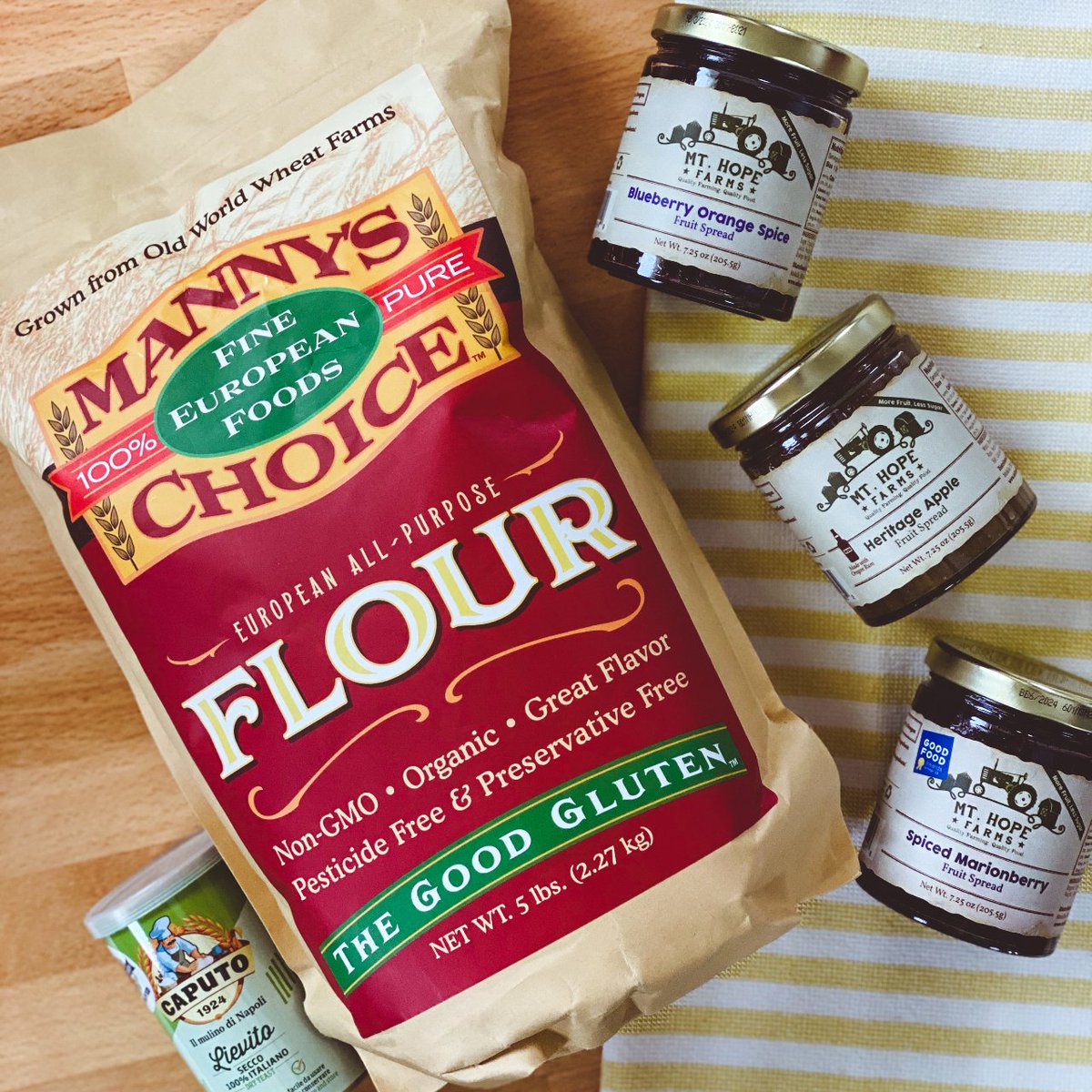 MannysChoice's tweet photo. Did you ENTER our Fall Flavors Instagram Giveaway with Mt. Hope Farms yet ?!? If not, hop over to our last Instagram post and get busy! #mannyschoiceflour #mthopefarms #fallflavors #giveawaytime https://t.co/lQQJDj9Uzr
