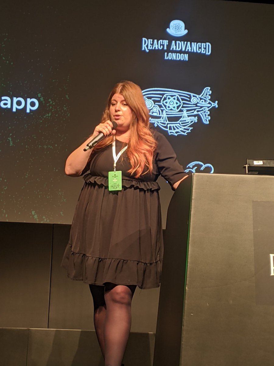 coderinheels's tweet photo. Here's @elibelly - one of the lovely hosts at @ReactAdvanced London.
#reactsjs #ReactAdvanced #javascript https://t.co/dW5hEFYYDn