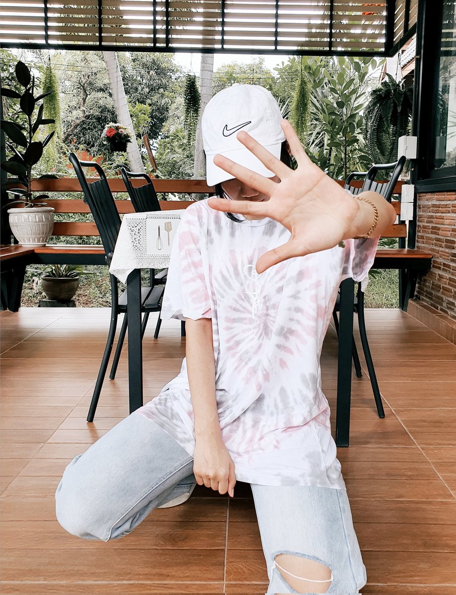 carrottz_'s tweet photo. Always comfortable, always stylish 🌹🤍 

Finally come in!! Tie dye tee is so soft. I love it! TYSM @3rd_sibling
@marktuan @lilbear1228

#MARKTUANx3RDSIBLING
#MarkTuan #3RDSIBLING https://t.co/BIuA2MbKvt