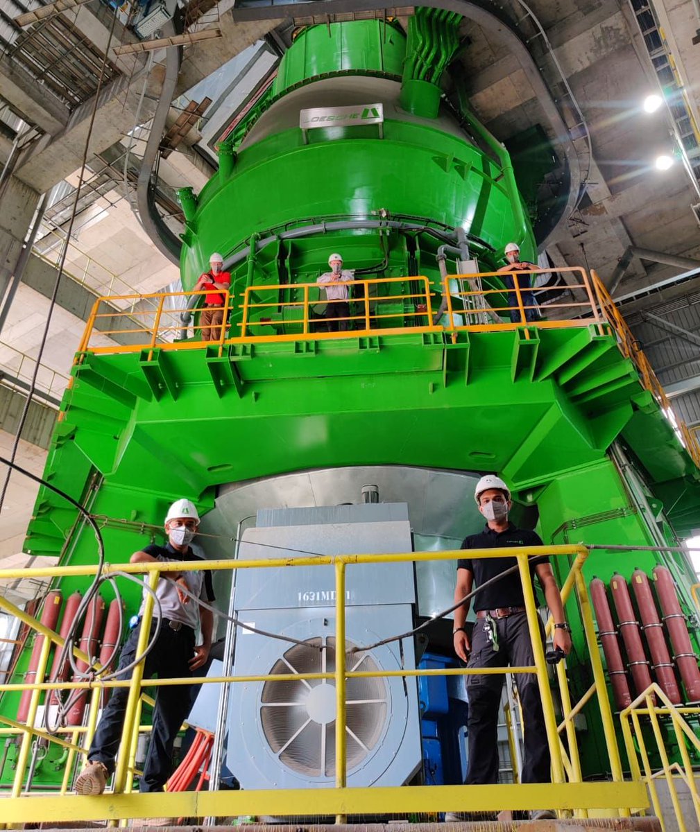LoescheGroup's tweet image. #GreenWeekend
Mill type LM 59.3+3 CS in Hoang Thach, Vietnam

#throwback #verticalrollermill #industrial #photography