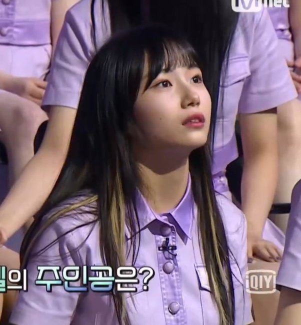 archiveyoungeun's tweet photo. hii, this is a new acc dedicated to #서영은. i'll be posting edits, pics and loops of youngeun!! please like and rt to spread the word <3 https://t.co/TIA2in0Pq3