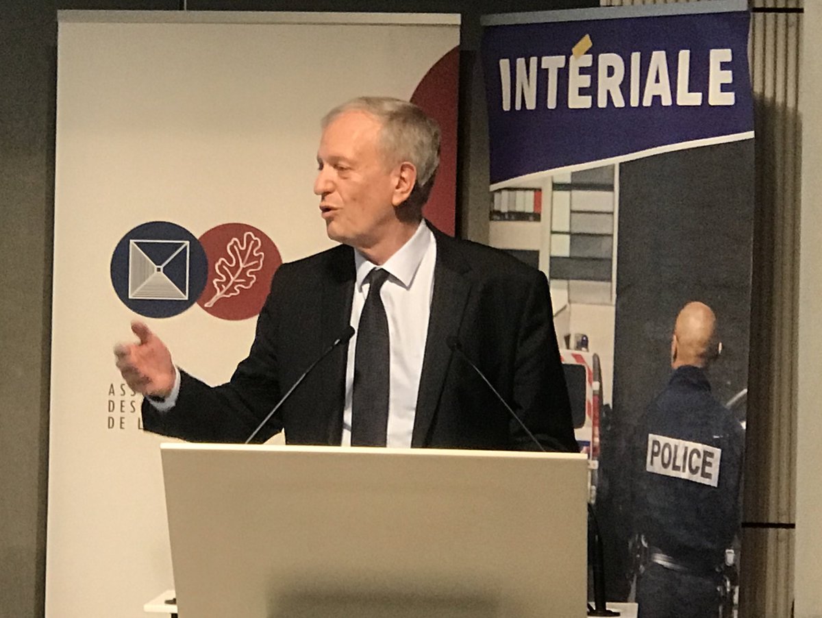 Le directeur général de la <a href="/PoliceNationale/">Police nationale</a> a clôturé hier les 3emes Rencontres de l’#AHFPN association des hauts fonctionnaires de la #police nationale en présence du président d’<a href="/Interiale/">INTÉRIALE Mutuelle</a> <a href="/Bachelier_G/">Gilles Bachelier</a> et du président #AHPN , Christian Sonrier et du secrétaire général <a href="/CEVIPOF/">CEVIPOF - Sciences Po</a>